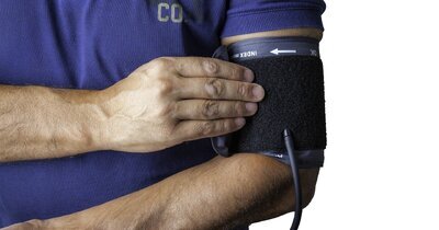 Stapgewijs beleid bij therapieresistente hypertensie biedt geen voordeel boven gebruikelijke zorg